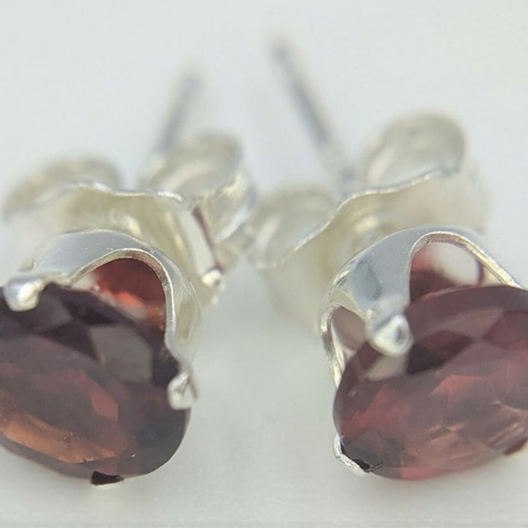 Red Garnet 5mm Silver Stud Earrings - Picture 4 of 9
